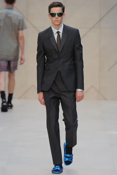 Look 29